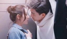 邓论吃瓜眼神,洞察社会现象的犀利眼神