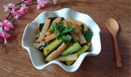 吃完竹笋可以吃小瓜吗,探索竹笋与小瓜的搭配之道