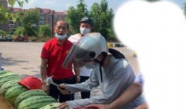 理塘吃瓜事件,一场网络狂欢背后的真相与反思